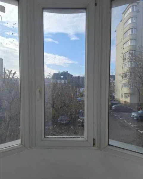 Vatra Luminoasa x Mihai Bravu x Piata Muncii, 7 min. metrou Muncii.